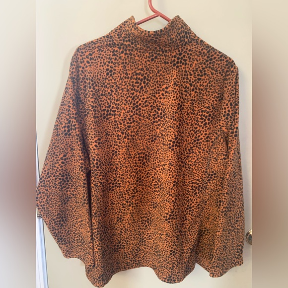 Animal print Lands’ End pullover fleece - Picture 2 of 5